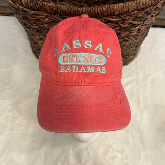 Nassau Bahamas Baseball Cap Pink - Picture 1 of 3